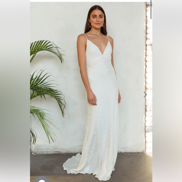 Brand New Jenny Yoo Wedding Dress - Size 10 - Picture 4 of 9